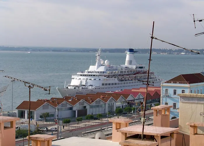 Apolonia 8 - Lisbonbreaks *