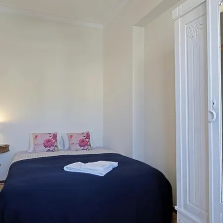 Apolonia 8 - Lisbonbreaks Apartman *